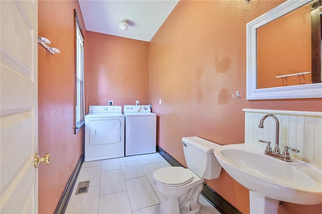 3220 Lexington Avenue — photo 15