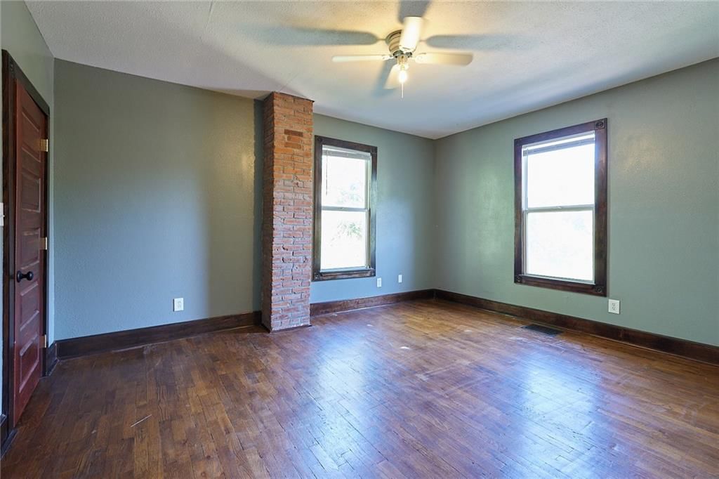3220 Lexington Avenue — photo 16