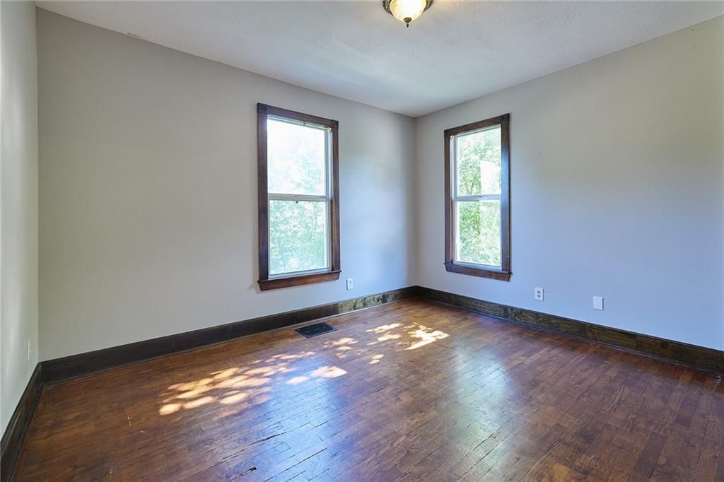 3220 Lexington Avenue — photo 17