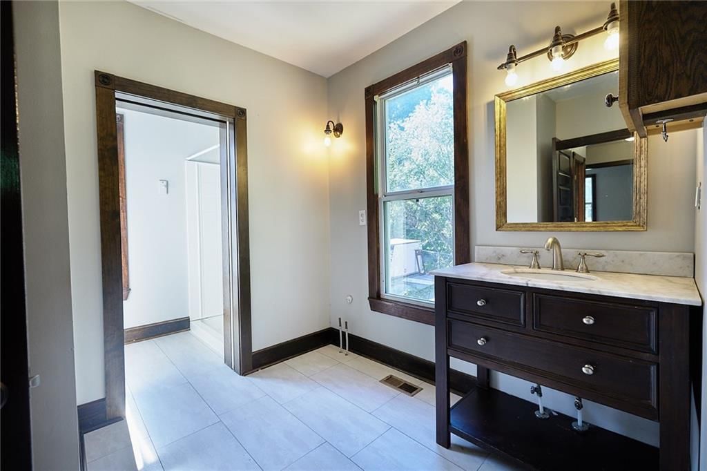 3220 Lexington Avenue — photo 18