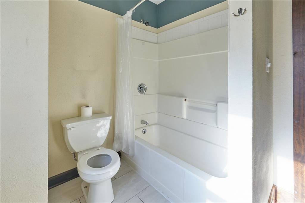 3220 Lexington Avenue — photo 24