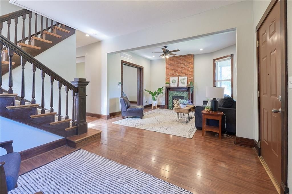 3220 Lexington Avenue — photo 6