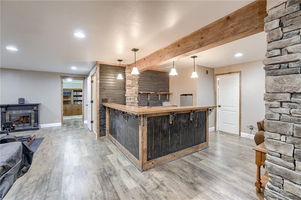 10704 Country Lane — photo 23