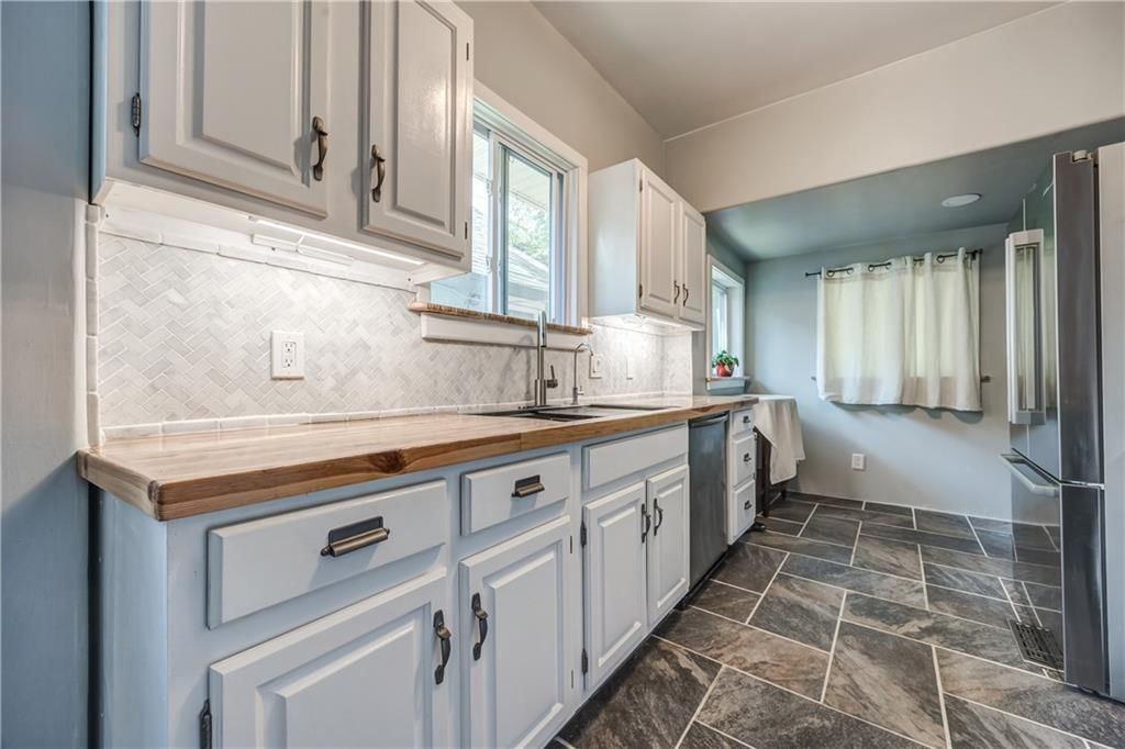 4650 Terrace Street — photo 22