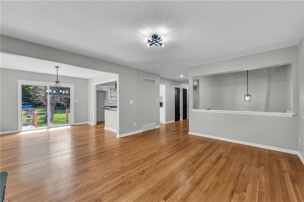 5241 Harris Avenue — photo 5