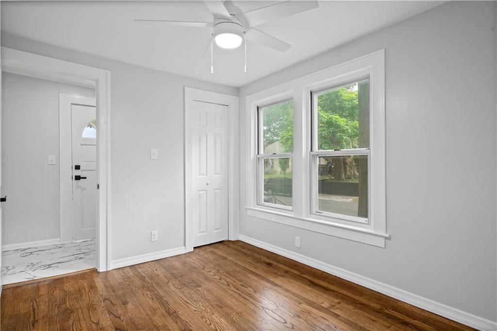 825 S PARK Avenue — photo 16