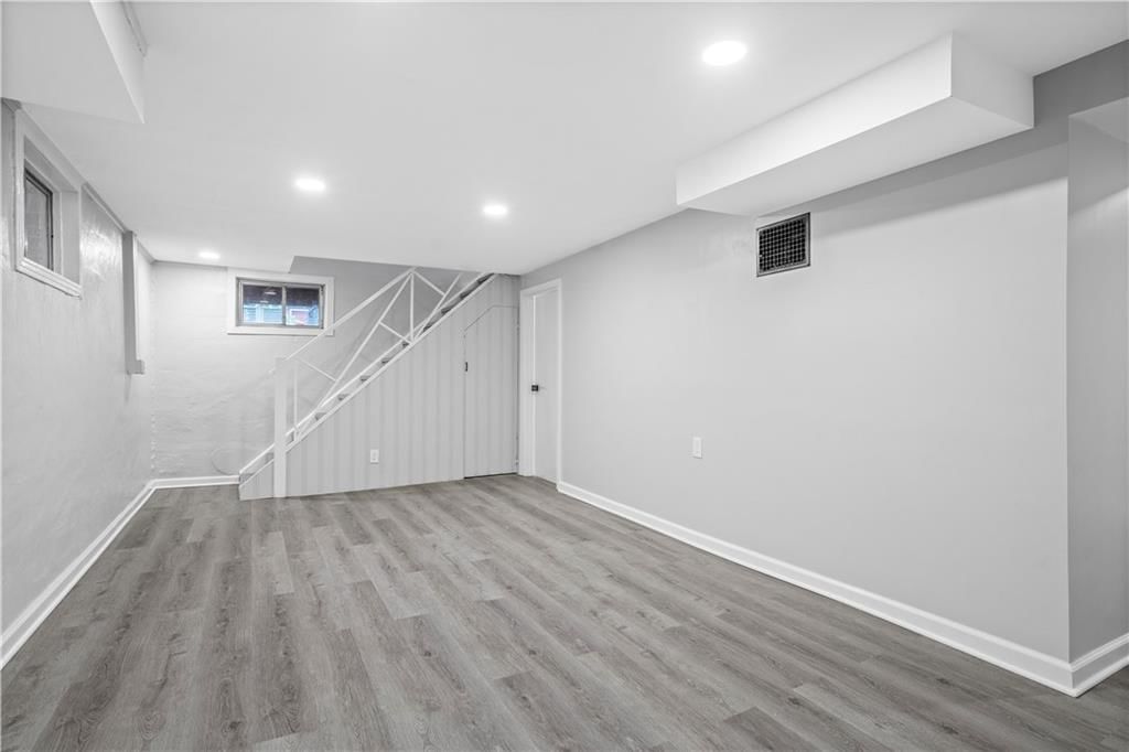 825 S PARK Avenue — photo 23