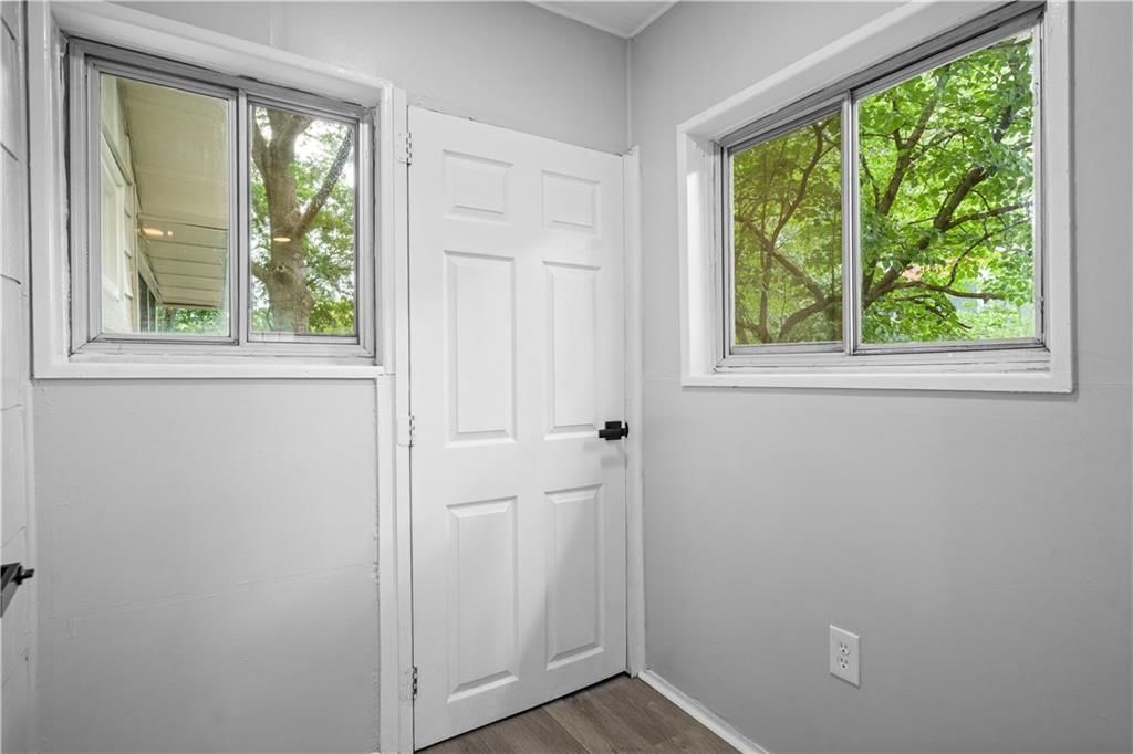 825 S PARK Avenue — photo 24