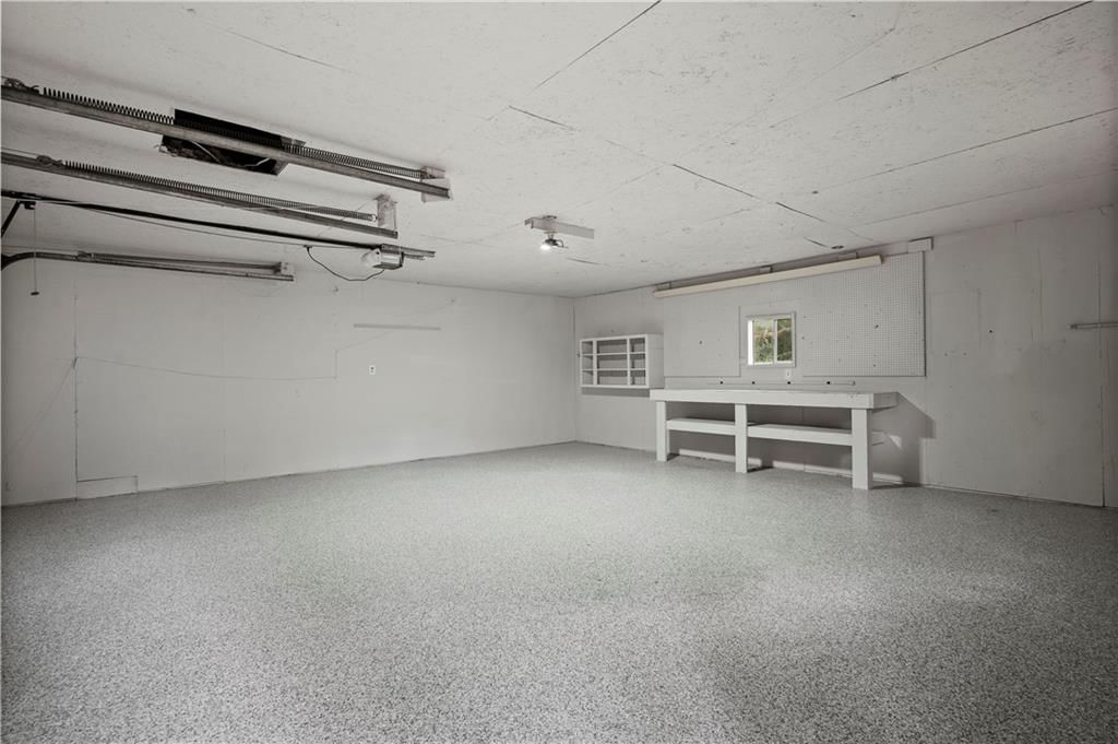 825 S PARK Avenue — photo 27
