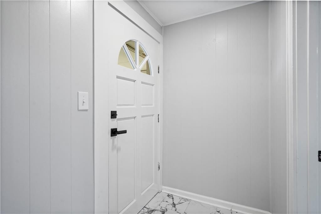 825 S PARK Avenue — photo 32