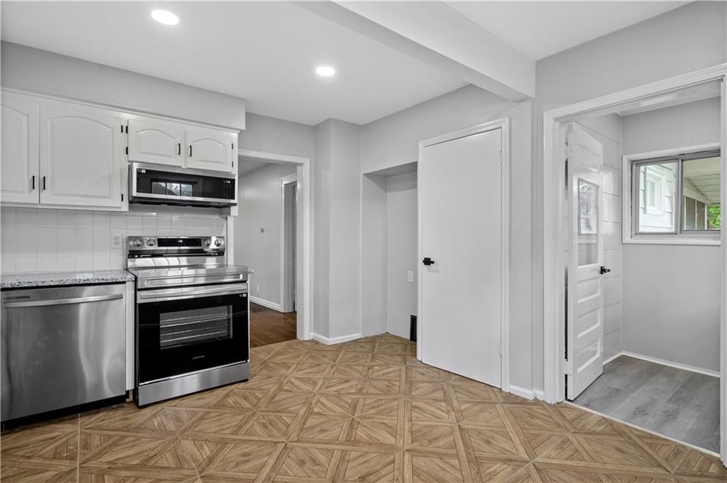 825 S PARK Avenue — photo 7