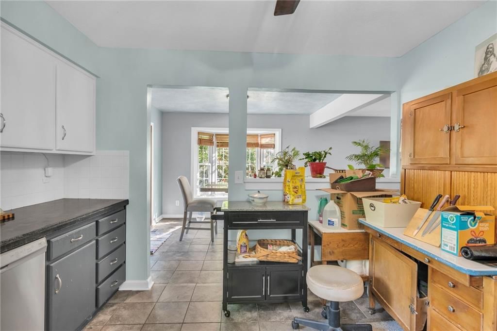 5813 NW Klamm Drive — photo 11