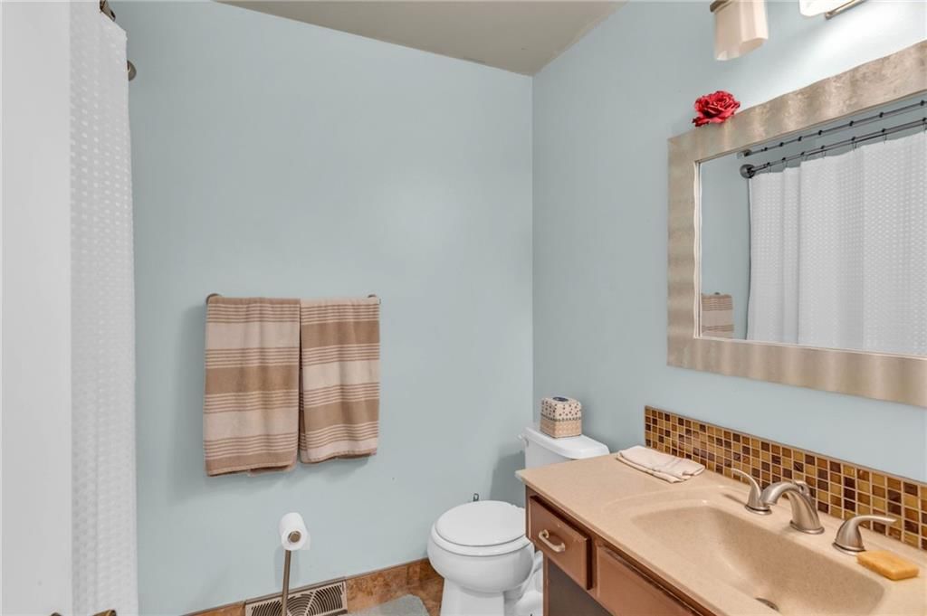 5813 NW Klamm Drive — photo 15