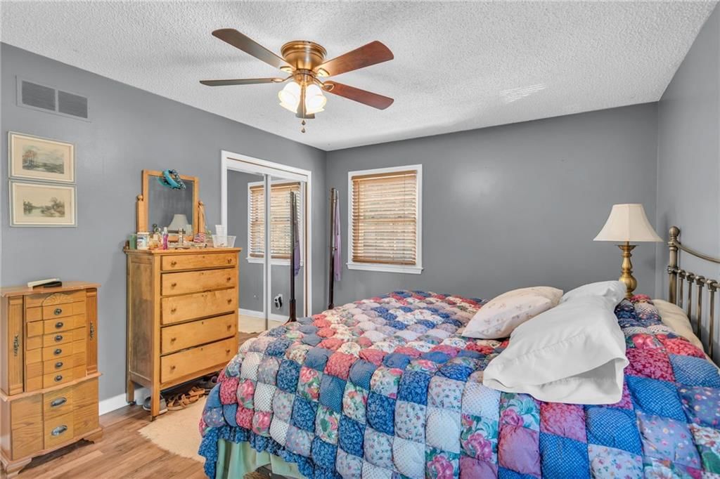 5813 NW Klamm Drive — photo 20