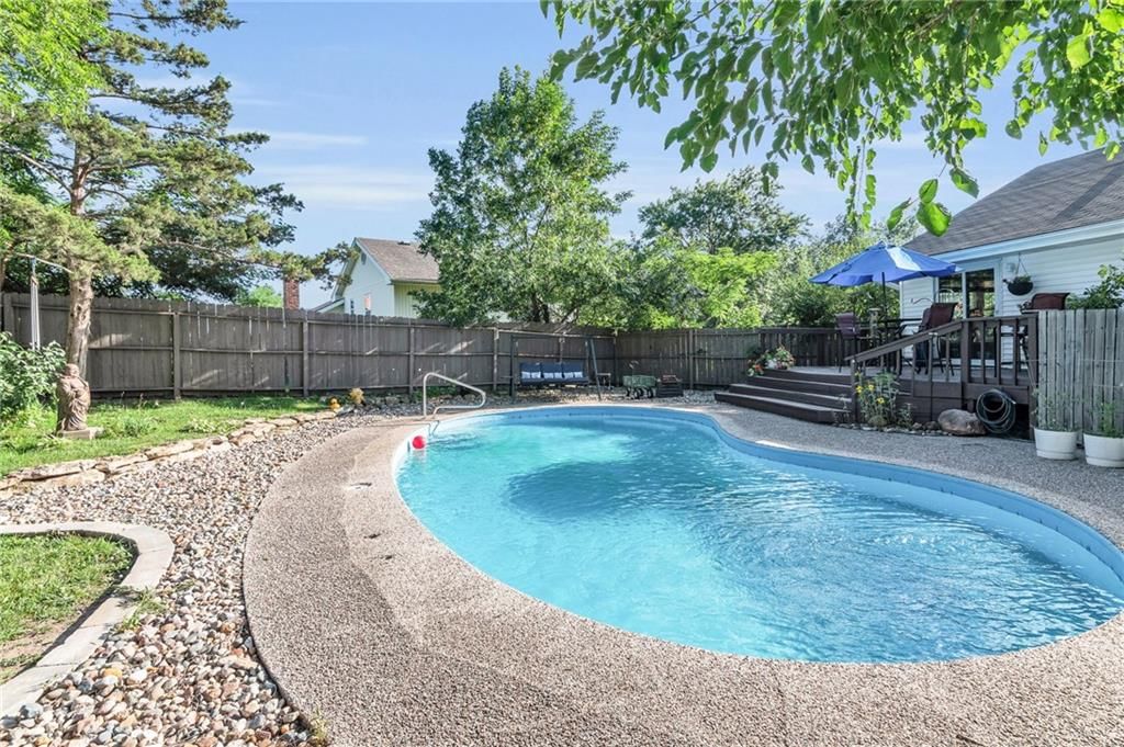 5813 NW Klamm Drive — photo 30