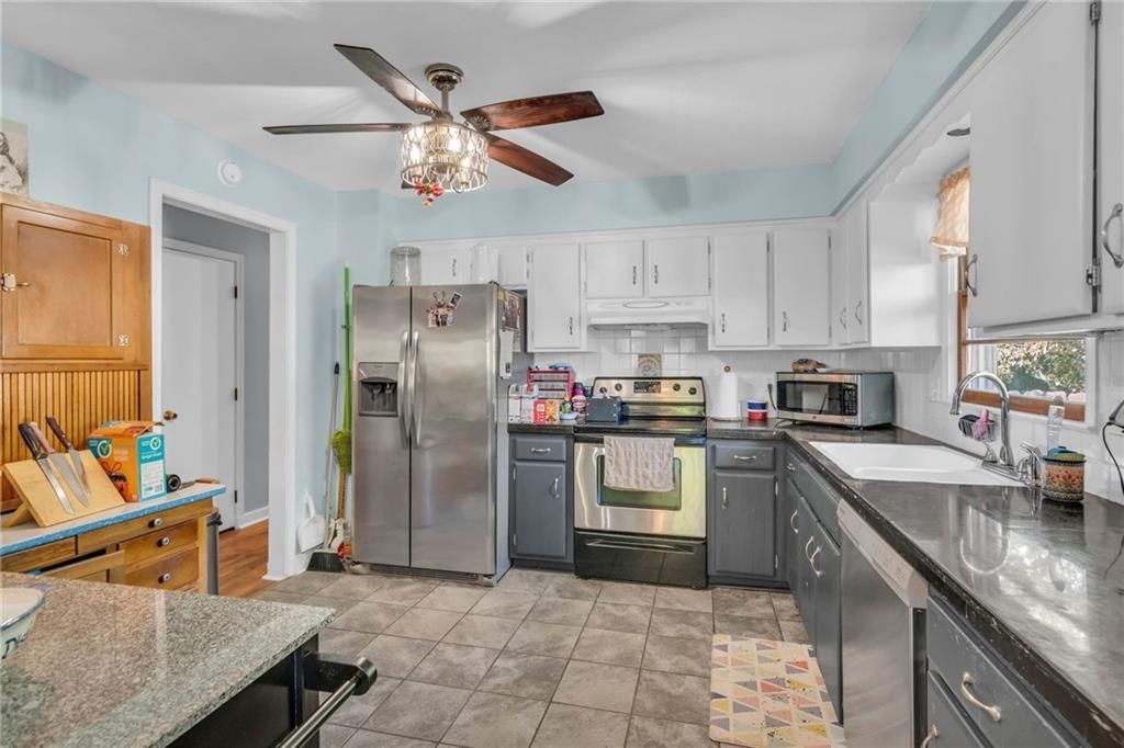 5813 NW Klamm Drive — photo 10
