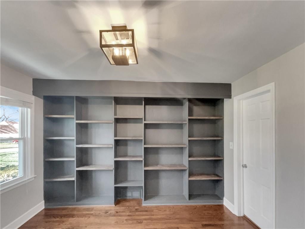 1222 W 67th Terrace — photo 13