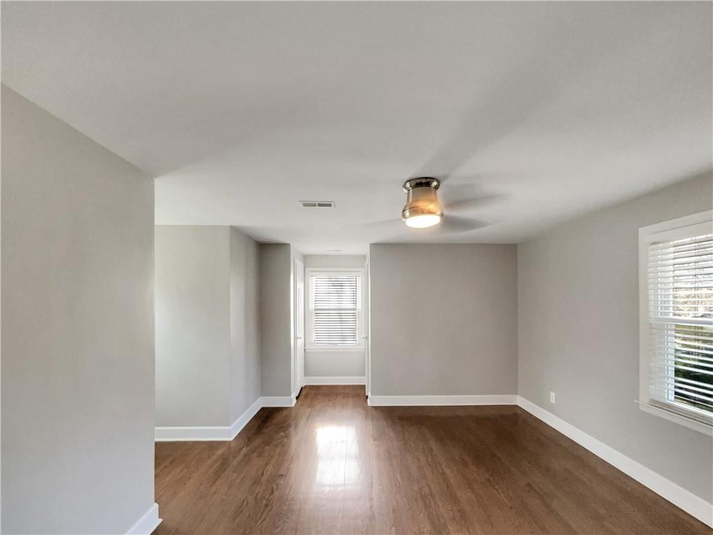 1222 W 67th Terrace — photo 15