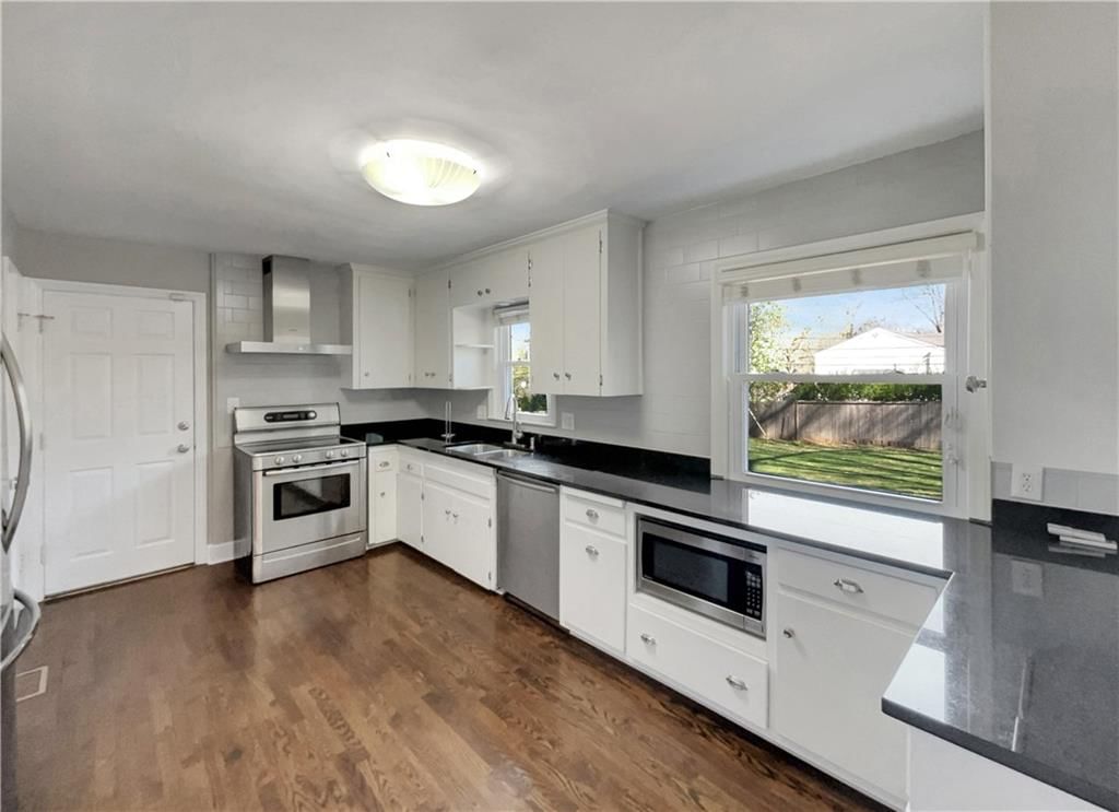 1222 W 67th Terrace — photo 17