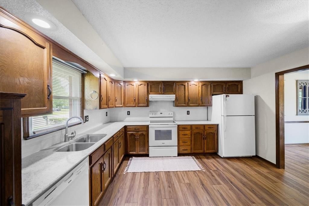 7511 NW 81st Street — photo 5