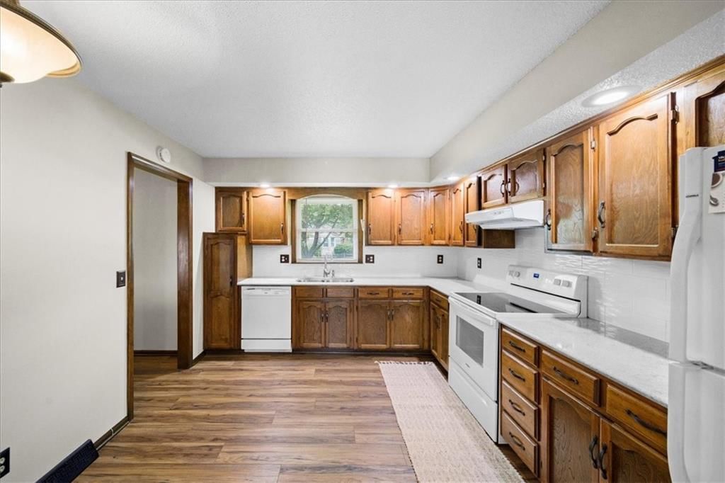 7511 NW 81st Street — photo 6