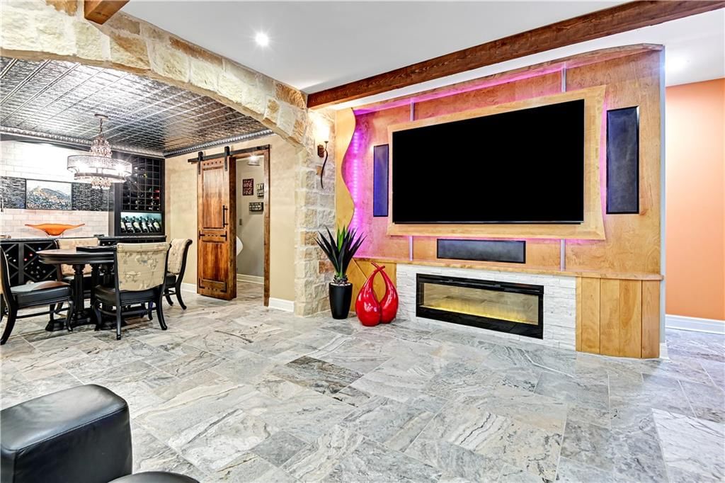 14107 Howe Drive — photo 22