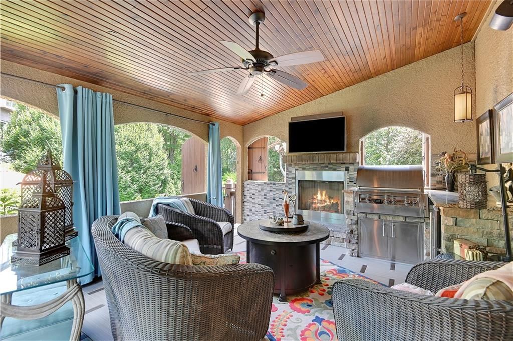 14107 Howe Drive — photo 10