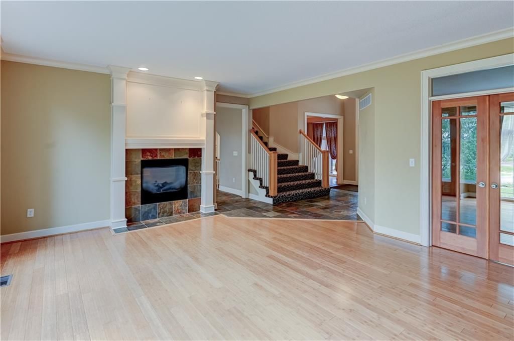 5514 W 147th Terrace — photo 22