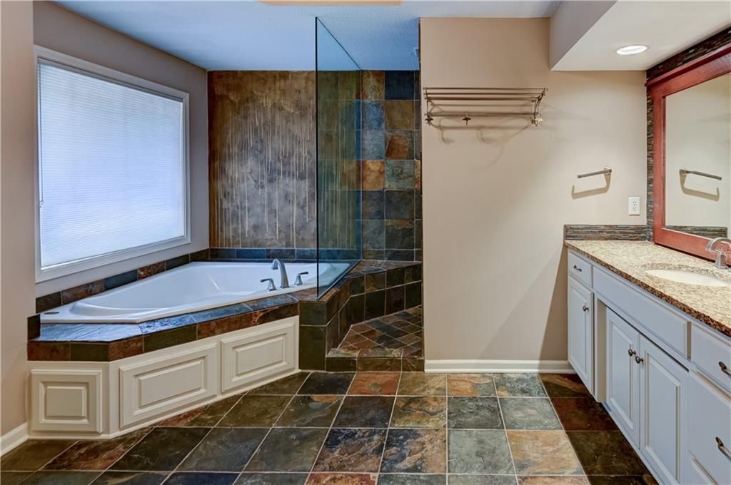 5514 W 147th Terrace — photo 44
