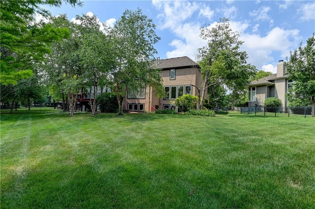 5514 W 147th Terrace — photo 56