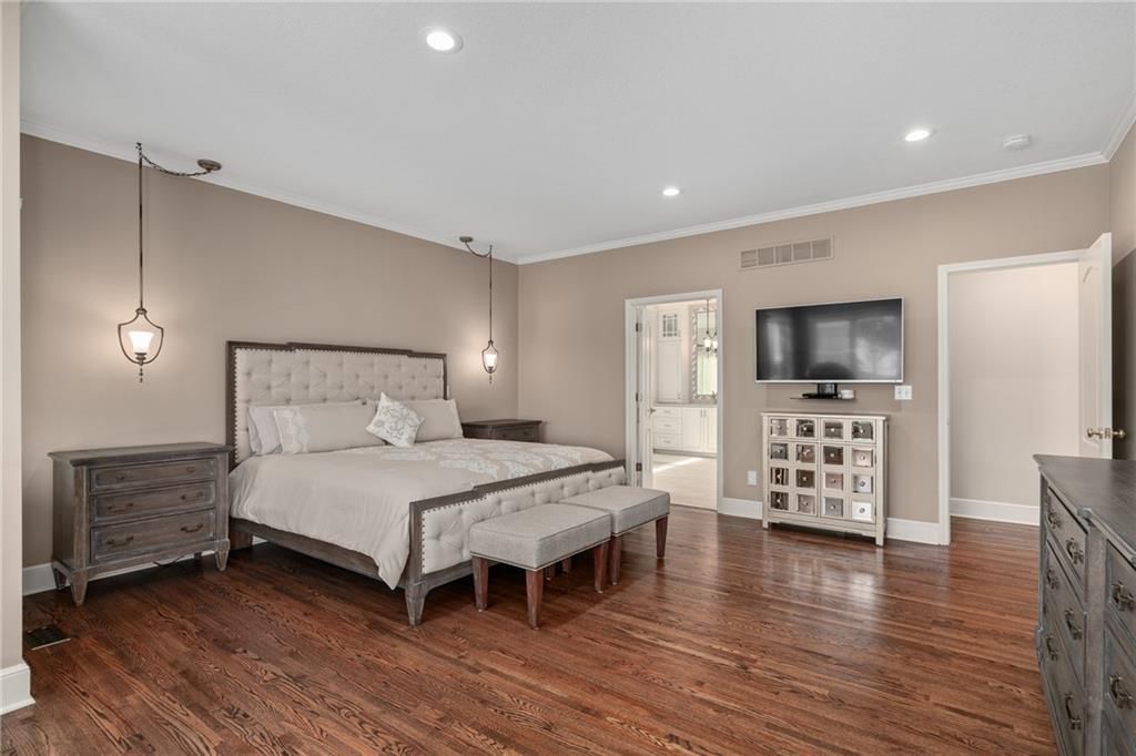5852 Edgewater Drive — photo 29