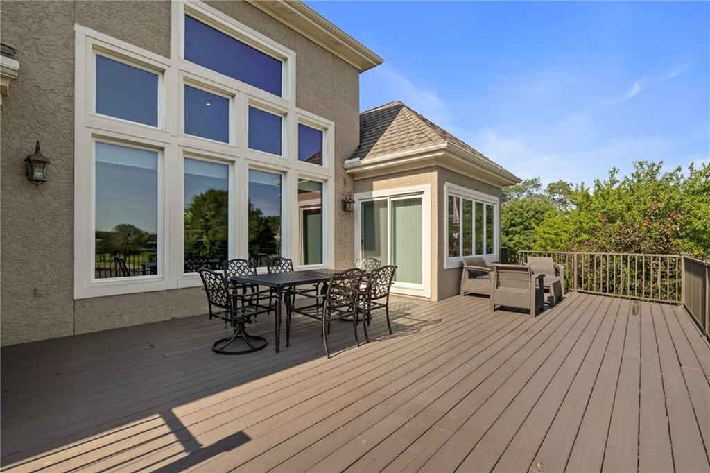 5852 Edgewater Drive — photo 7