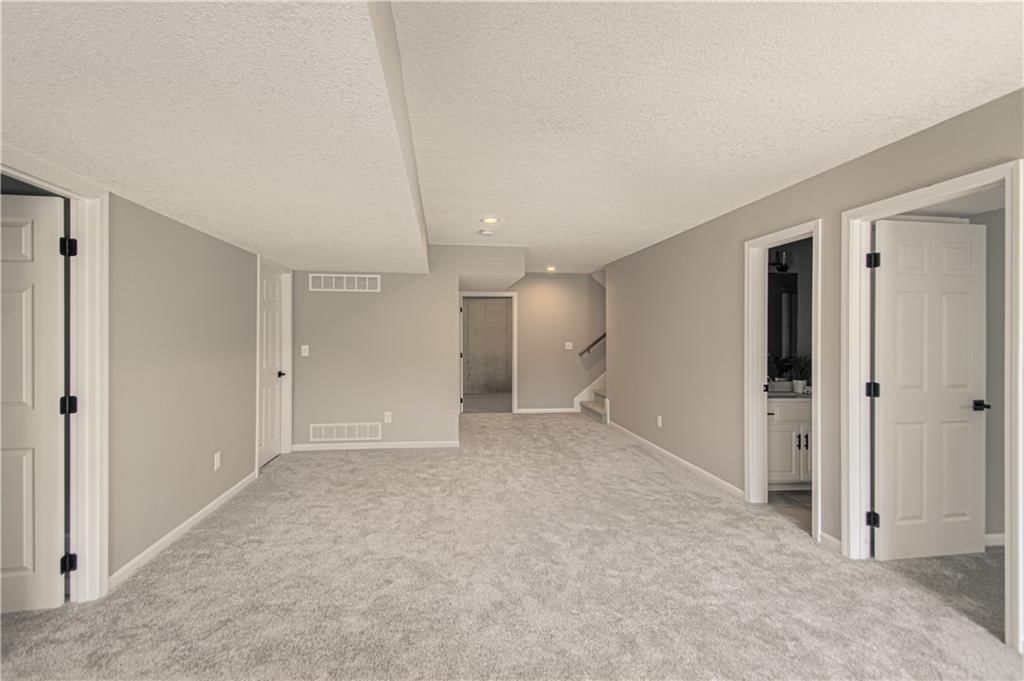 5105 W 159th Terrace — photo 23