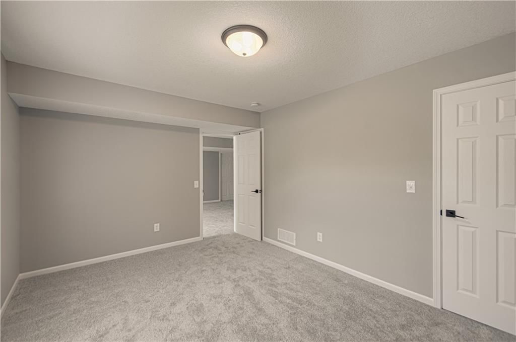 5105 W 159th Terrace — photo 27