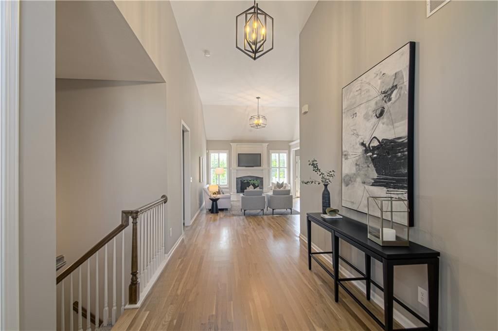 5105 W 159th Terrace — photo 5
