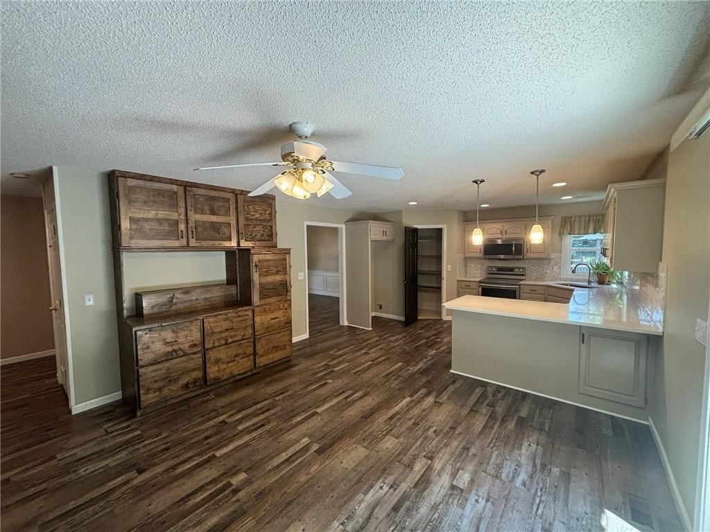 937 Yancey Street — photo 13