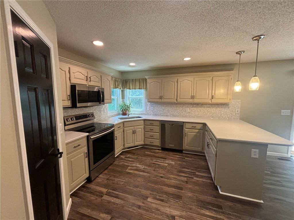 937 Yancey Street — photo 16