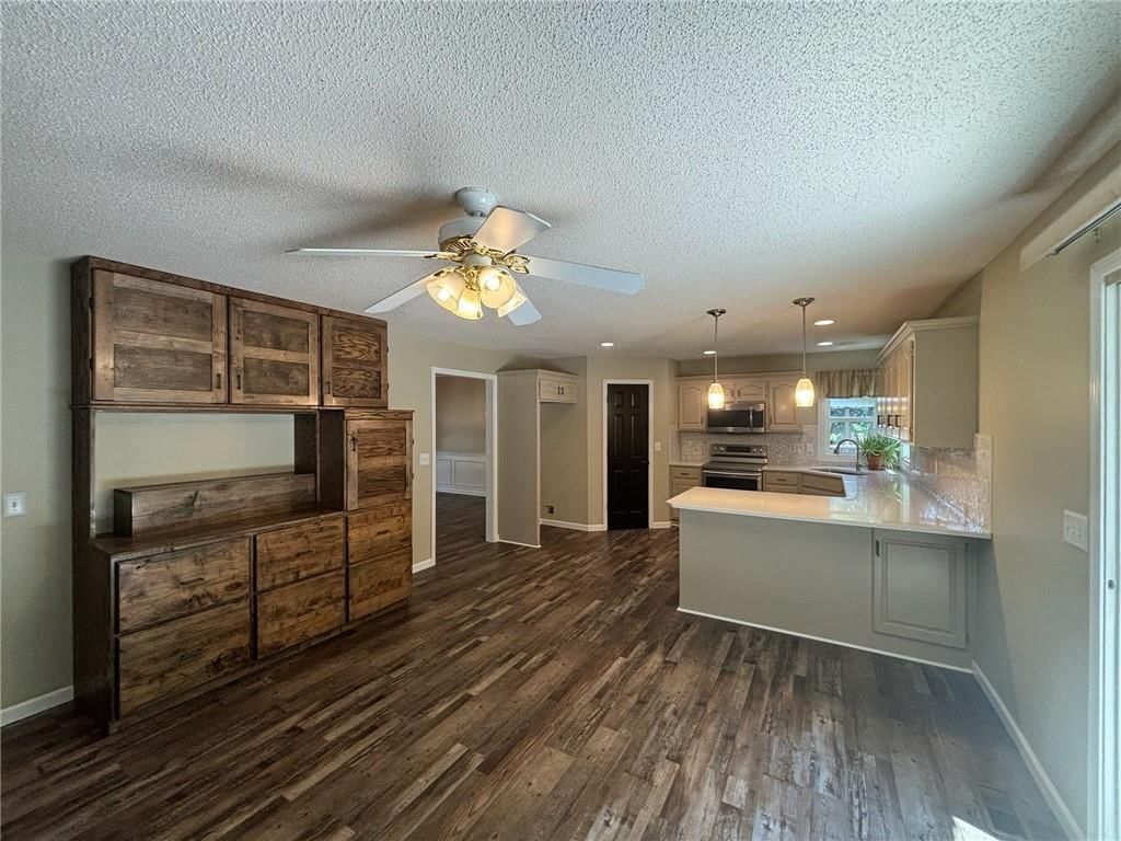 937 Yancey Street — photo 17