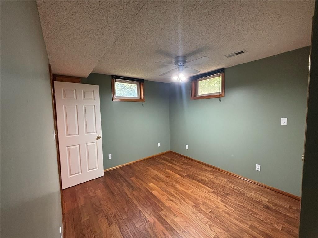 937 Yancey Street — photo 43