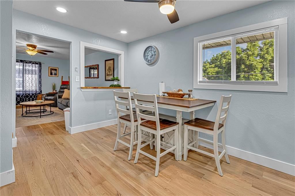 202 W Meadow Street — photo 12