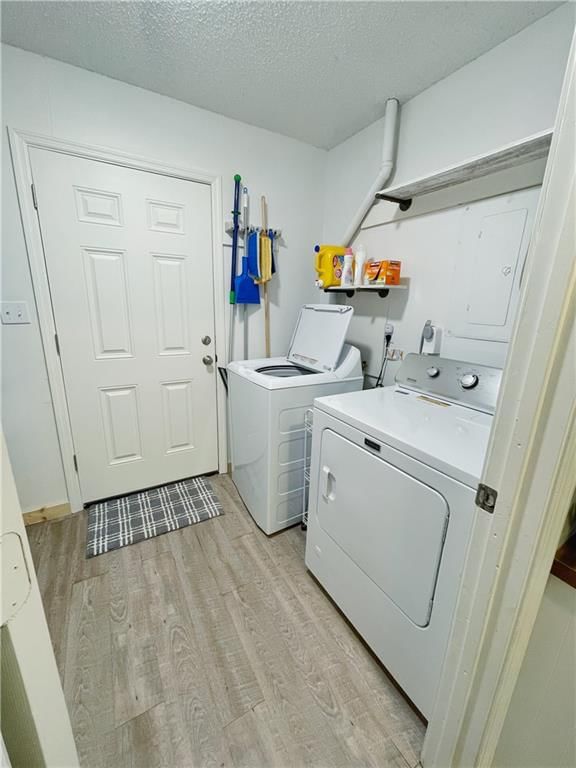 202 W Meadow Street — photo 32