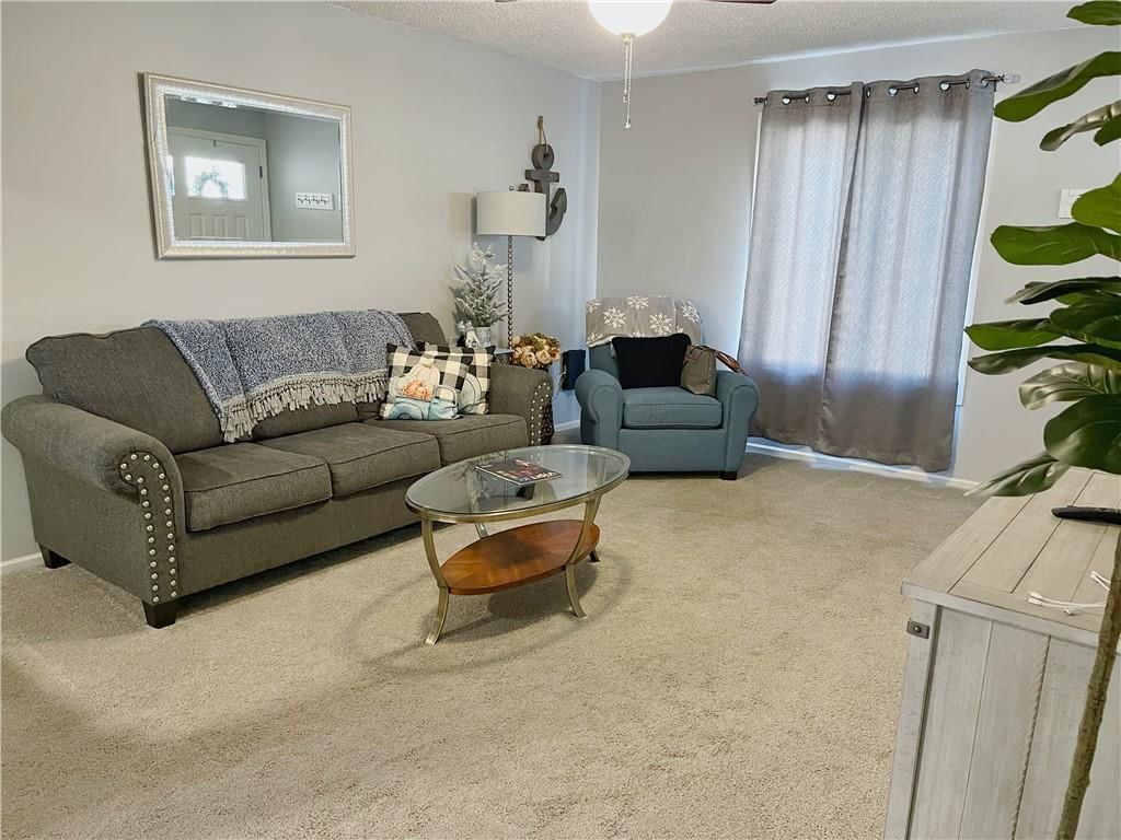 202 W Meadow Street — photo 42