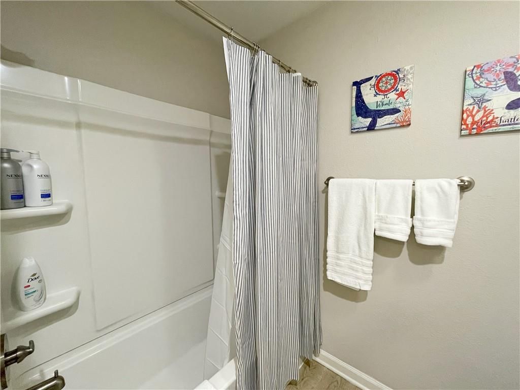 202 W Meadow Street — photo 46
