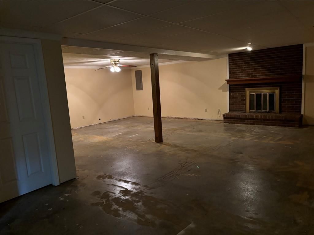 2102 Chambers Avenue — photo 25