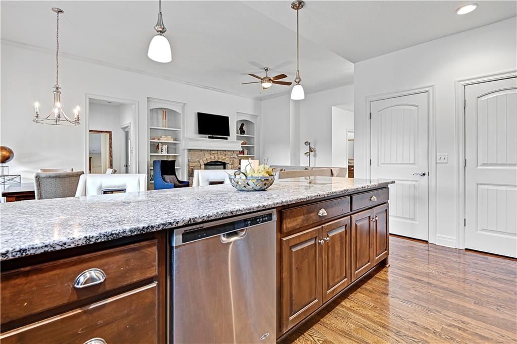 14833 Meadow Lane — photo 3
