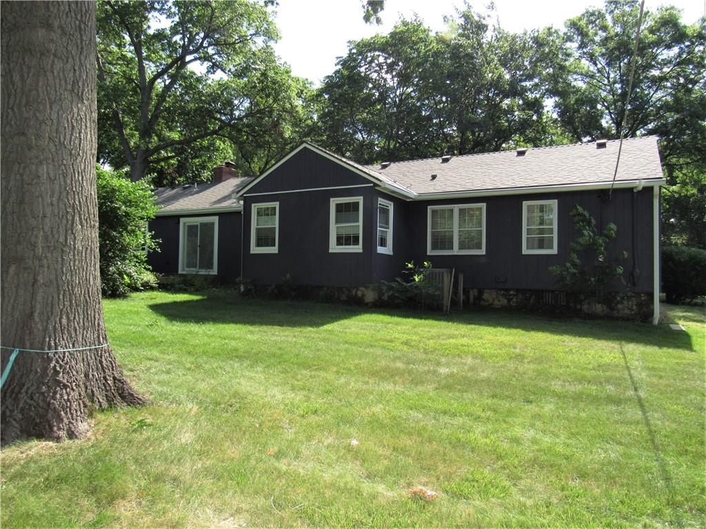 9652 Lee Boulevard — photo 2