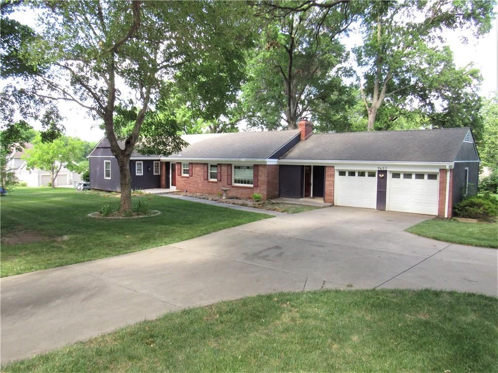 9652 Lee Boulevard — photo 23