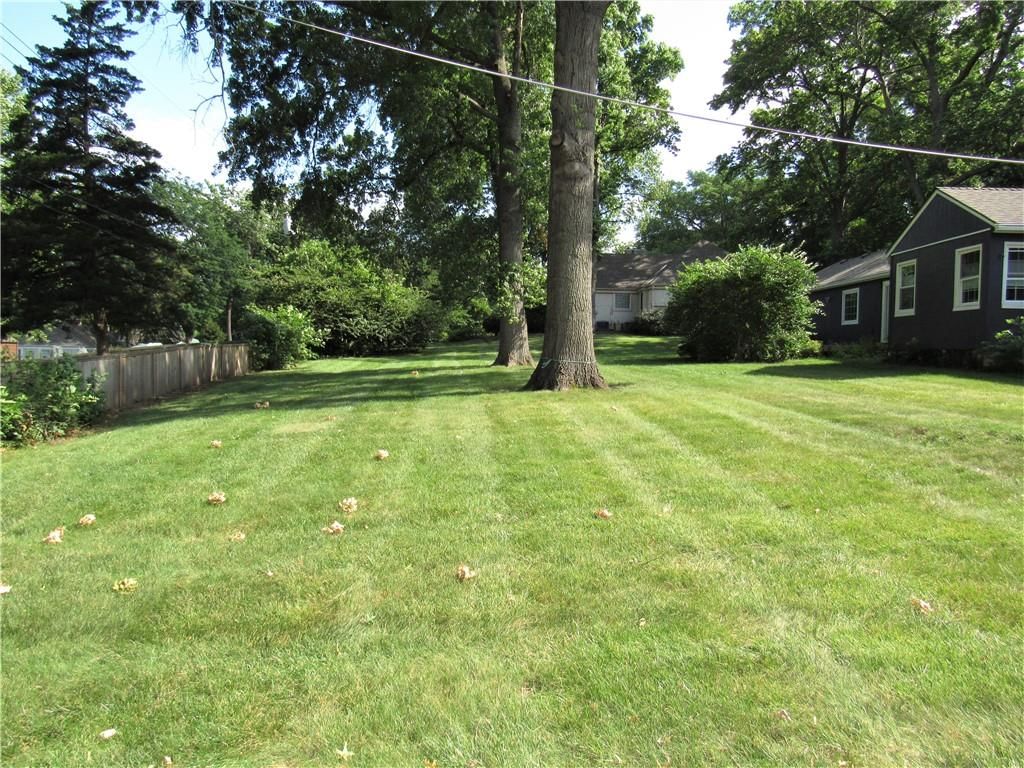 9652 Lee Boulevard — photo 27