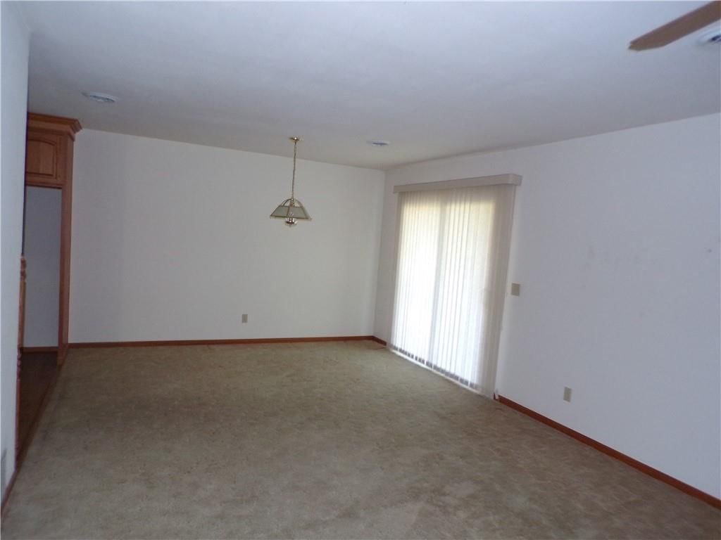 1409 N Walnut Street — photo 13