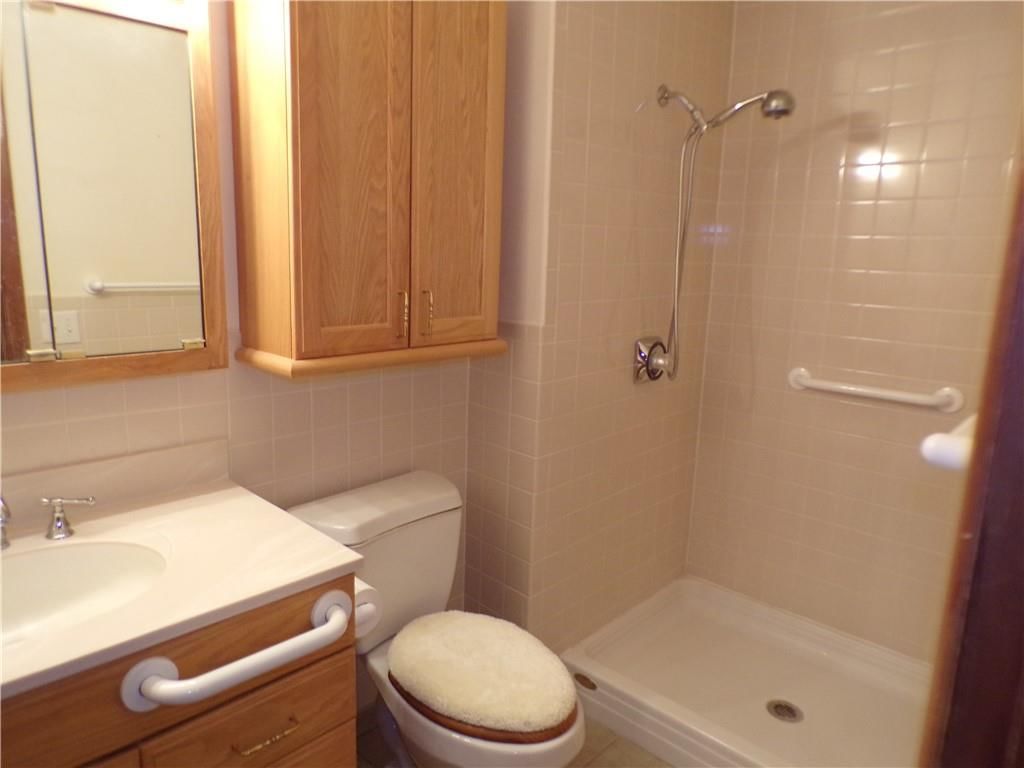 1409 N Walnut Street — photo 16